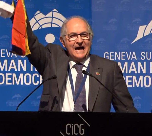 Wandygp's tweet image. [Atención] Antonio Ledezma @alcaldeledezma recibe Mención Honorífica del #PremioOswaldoPaya 🥇 por su contribución a la lucha por la Democracia y la Libertad 🇻🇪👏🏻