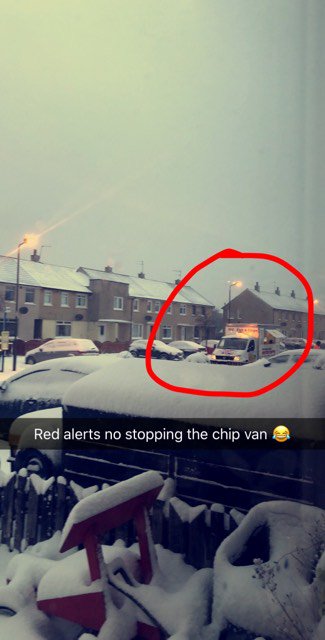 Coopark1's tweet photo. @TheNewAdamb99 We have a chip van specialty deep fried mars bars keep you going through this weather https://t.co/k24YMwVpHw