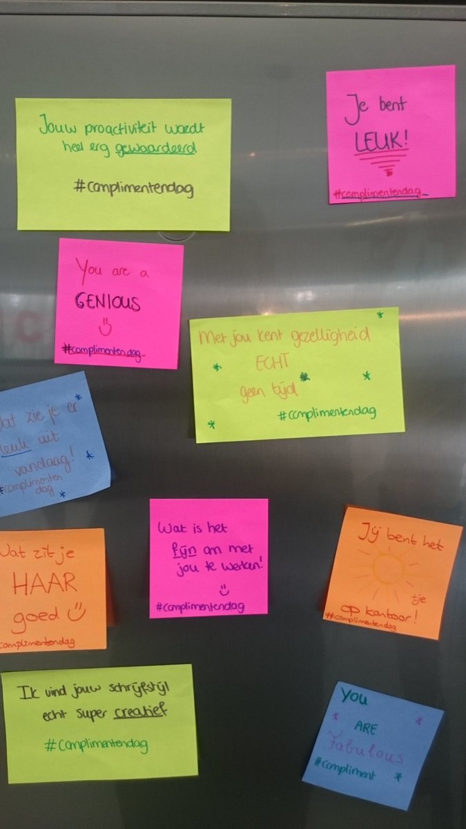 Marcommit's tweet photo. Vandaag tijdens onze gezamenlijke lunch op #complimentendag hebben we iedereen een dikke pluim gegeven. Aan alle #Marcommitters: jullie zijn te gek! #leukecollegas #werkenbij https://t.co/Fh2uaXYcy6