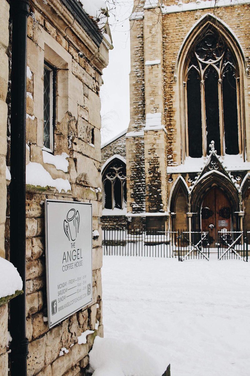 angelcoffee's tweet photo. We are open but Lincoln is Narnia. Go careful out there today! https://t.co/7THrHH27fJ