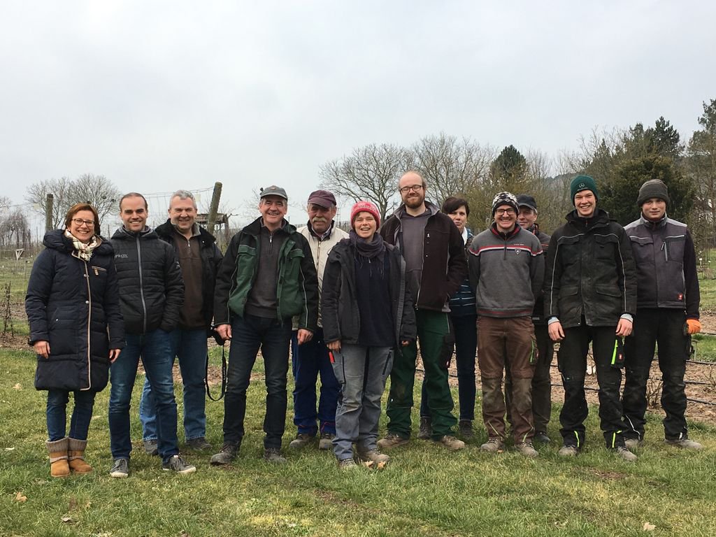TerraCottem's tweet photo. Supervising #TerraCottemArbor trial at LWG Veitshöchheim, Germany #NatureJustGotBetter #NiceJobDoneWell, with @DavyOttevaere https://t.co/KGyit8zmbQ