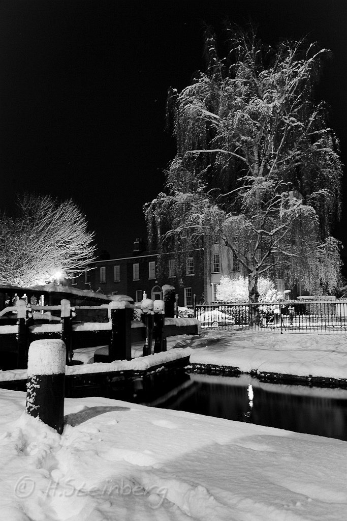 LunchtimeMarket's tweet image. Markets at UCD and Mespil Rd today and Sandyford tomorrow cancelled. 
Time to act childishly and make some snowmen before the blizzards arrive