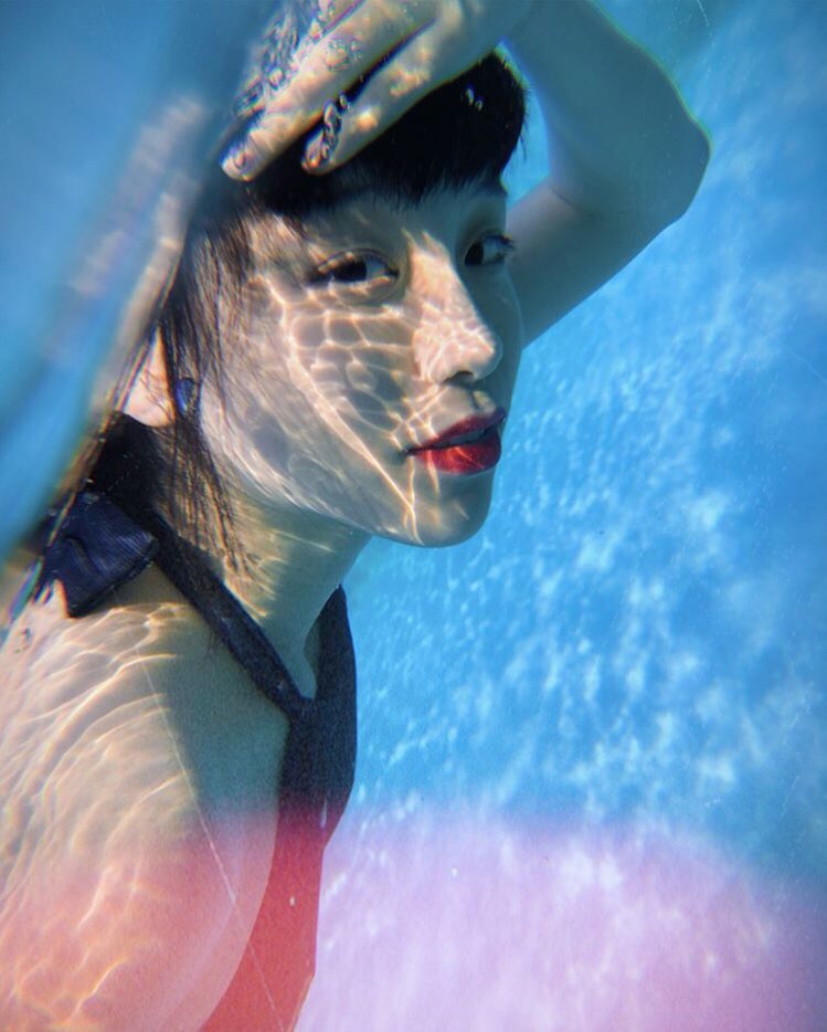 chascam7's tweet photo. 水の中のる鹿ちゃんがあまりにもあどけなく儚い上に妙に色っぽくて美しいが過ぎる..言葉を失った https://t.co/HUnEAeV8cJ