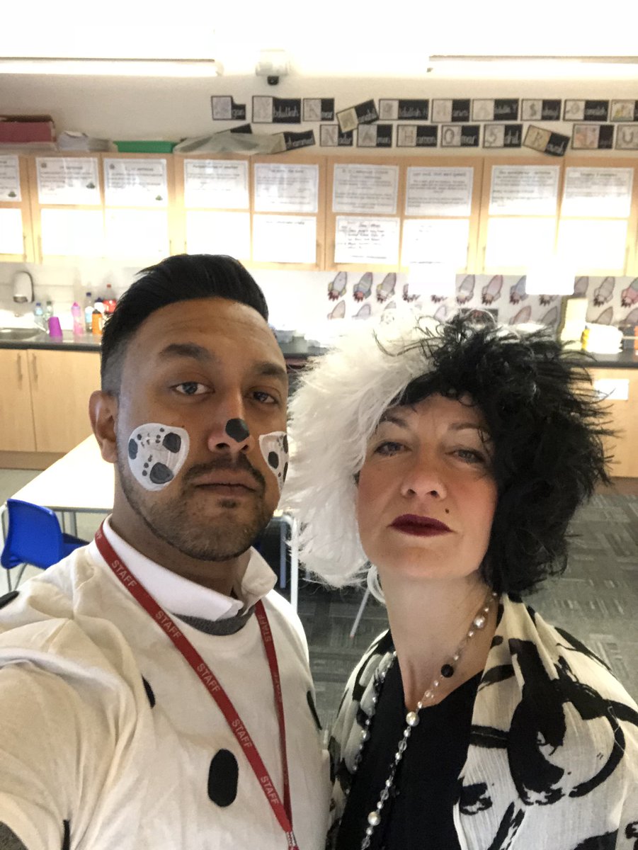 <a href="/CliftonPrim/">CliftonPrimary</a> Cruella and an escaped Dalmatian on the loose in the universe building! #WorldBookDay #cliftonlit <a href="/MissSCummings/">Miss Cummings</a>