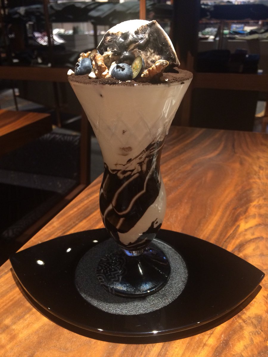 斧屋 おのや Auf Twitter 銀座シックスのjotaro Saito 銀座店にて パフェ キモノデザイナーのお店のパフェ 季節ごとに姿が変わります キモノのデザインのようなパフェですが 何より惑わされるのは グラス側面からはパフェの中身が全くわからないところ 斧屋 おのや Auf Twitter 銀座シックスのjotaro Saito 銀座店にて パフェ キモノデザイナーのお店のパフェ 季節ごとに姿が変わります キモノのデザインのようなパフェですが 何より惑わされるのは グラス側面からはパフェの中身が全くわからないところ