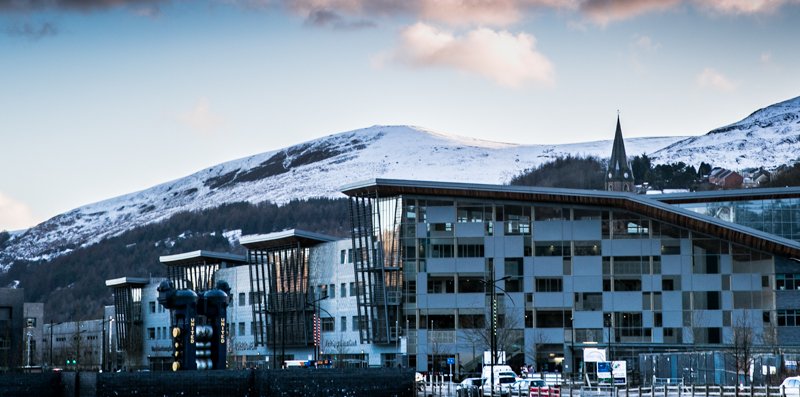 coleggwent's tweet photo. SNOW UPDATE: ALL #ColegGwent Campuses are now closed to students &amp; staff. Please check our severe weather page &amp; social media for any updates ☃️ https://t.co/oSvXkYsUJX #snow #Newport #Usk #Pontypool #EbbwVale #Crosskeys https://t.co/i1l4kfRIba