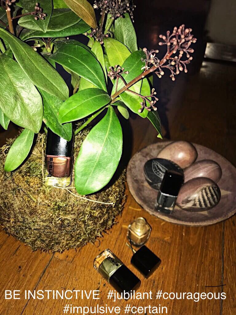 bnailsbcn's tweet photo. Be instinctive , let your inner voice guide you  and  provide you with directions , don’t be  suspicious , go for it  #bnailsbarcelona #sabrinaazzi #polishgirl #nailsrttrends #nails💅 #nails💅 #nailart #nailaddict #selfcommitment #instinctive #you #colors #trust #seguir #instinct https://t.co/8iey3Vlk7A