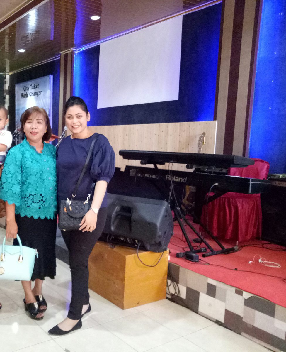 ❤😘kalian berdua adalah anugrah Tuhan buatku😘😍