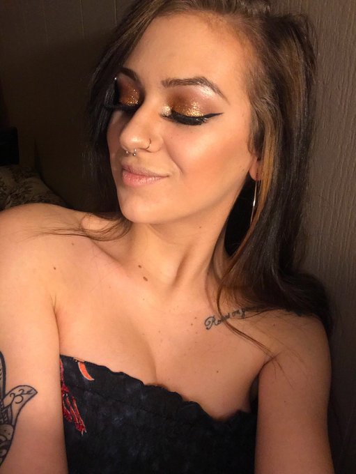 me completely unbothered and content bc I finally let go of bullshit people that would continually hurt<a href="/tag/newprofilepic"class="tags"><span>#newprofilepic</span></a>