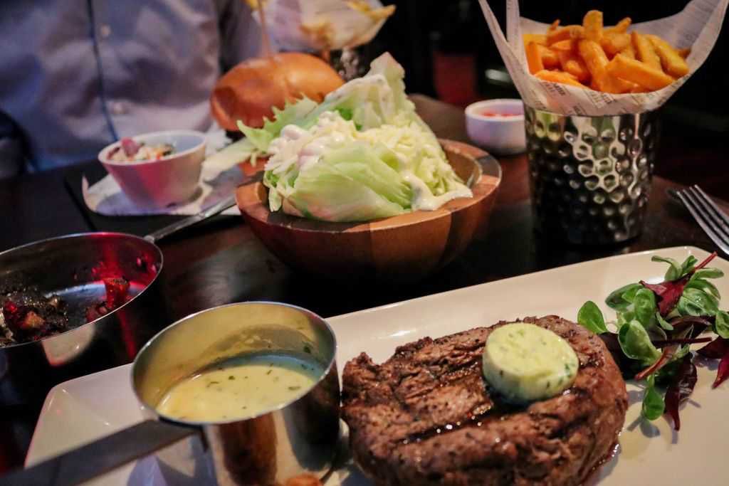 mandc_chester's tweet photo. Dates &amp; Steaks menu. Thursday’s from 6pm. Enjoy a three course set menu from £25.95. #datenight https://t.co/TqBITFBjRD 🐮 https://t.co/cllzlicCxU