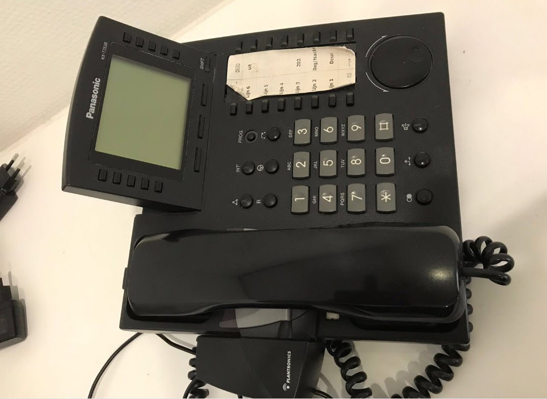Aanbod: Deze dect telefoons mogen wij namens @printingnl aanbieden aan Stichtingen, Verenigingen of Maatschappelijke organisaties. Wie kunnen we hier blij mee maken? RT=lief