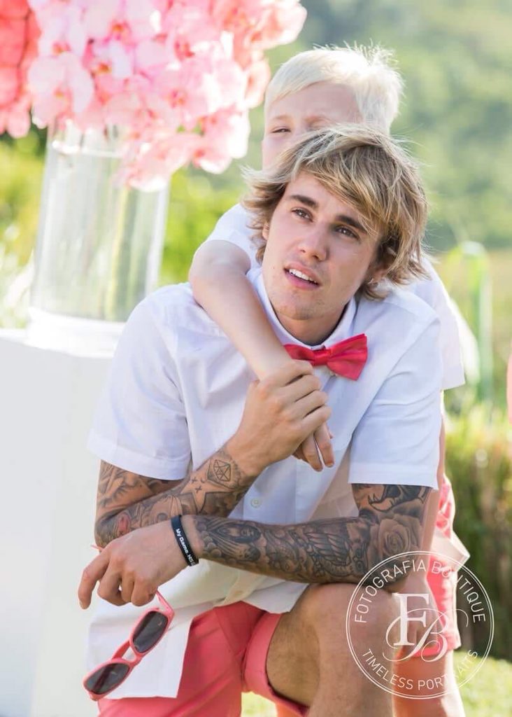 UniaoTeam's tweet photo. Há 24 anos atrás nascia um serzinho iluminado que veio p mostrar que podemos realizar nossos sonhos e dar a volta por cima! Hoje o amor das nossas vidas completa 24 anos! Nós te amamos Justin Bieber ❤️

#HappyBirthdayJustinBieber https://t.co/ijaKFCrh0X