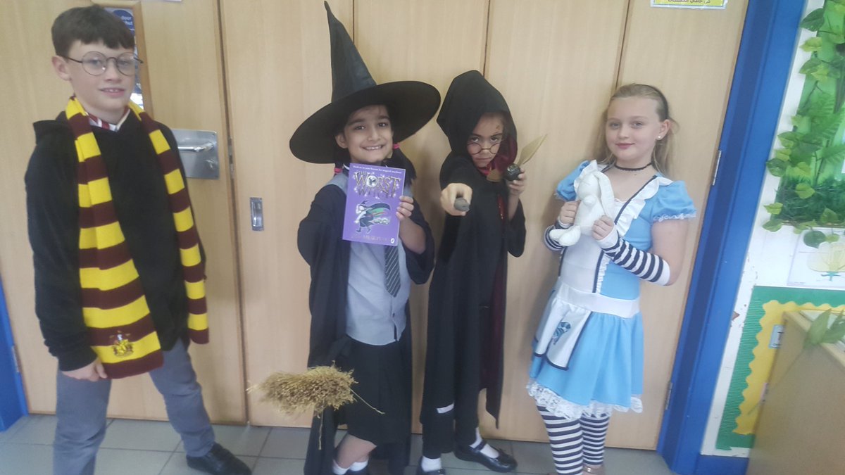 BSAKyear3's tweet photo. Year 3 celebrating World Book Day! Can you guess which characters the children are dressed up as?#WorldBookDay2018 #bsakenglish #bsaklibrary https://t.co/yachewPv2S