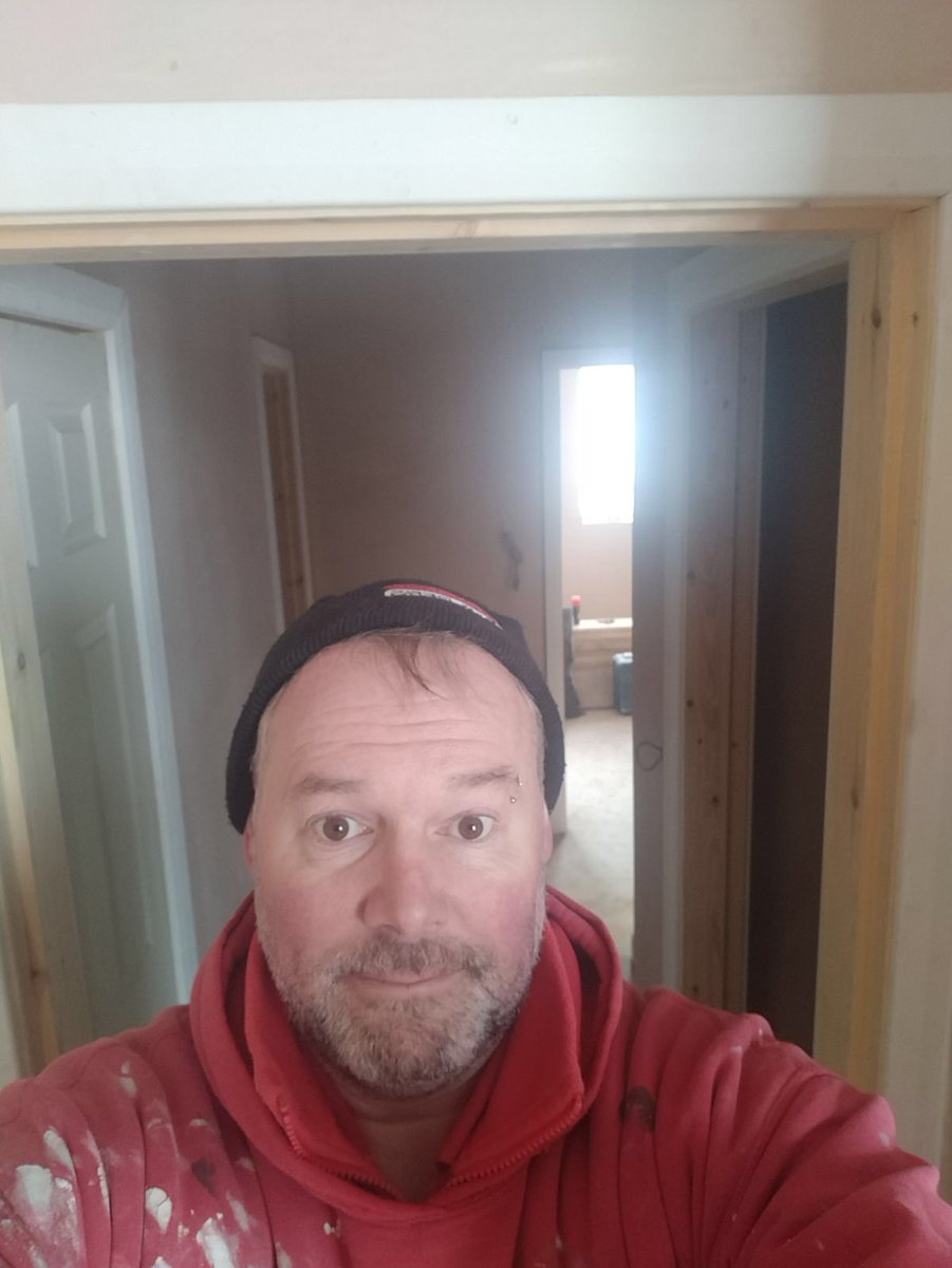 roytonbuilders's tweet photo. The downfall of owning a 4x4 in this weather! #iminwork #billynomates #hardcore https://t.co/kD22s46GBt