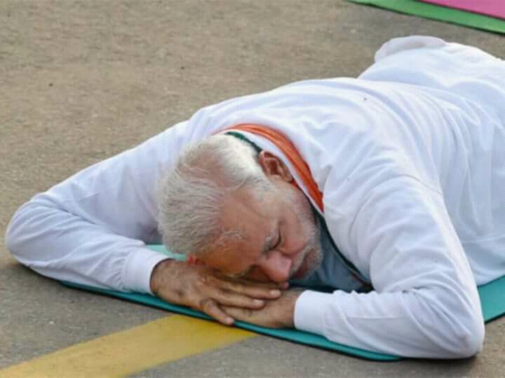 vishal0O7's tweet photo. #SSCExamScam
Government and Media https://t.co/BK0SEMUzkL