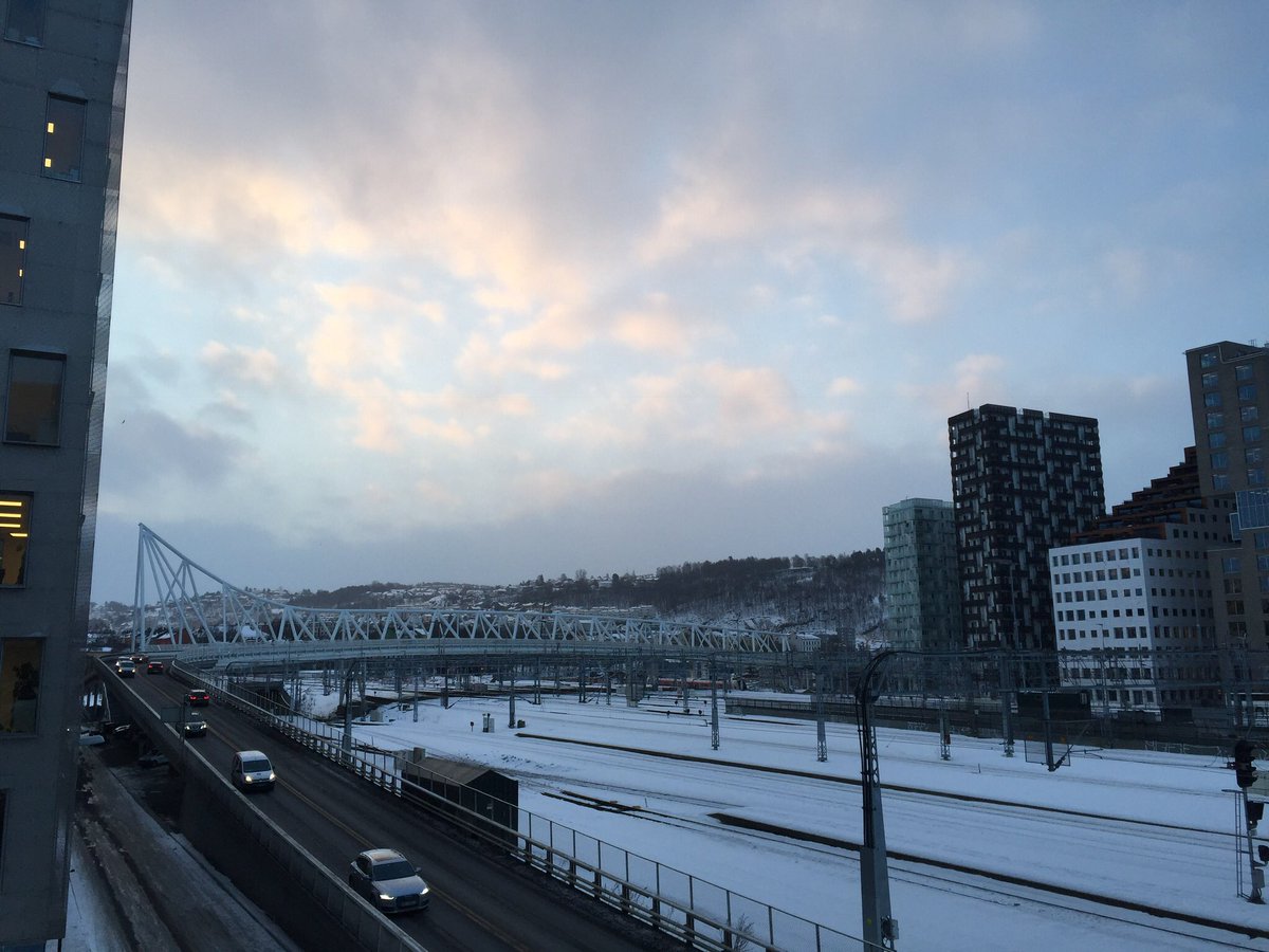 Mjtierney13's tweet image. That’s a boarding flight right there! Get up the Scandi’s ... 

🇳🇴 🇸🇪 🇩🇰 

#beastwhat #stormwho 

@RorysStories whats the name of the boozer? 👍