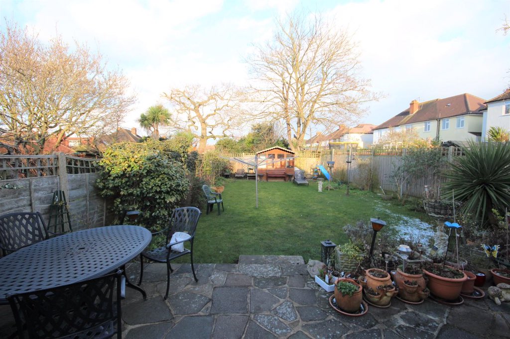 Surrey Estates tweet media
