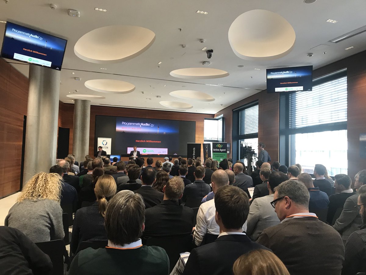 giersberg's tweet photo. Volles Haus beim Programmatic Audio Day #PAD2018 im #Rockettower Berlin https://t.co/4f0eUzGPTI