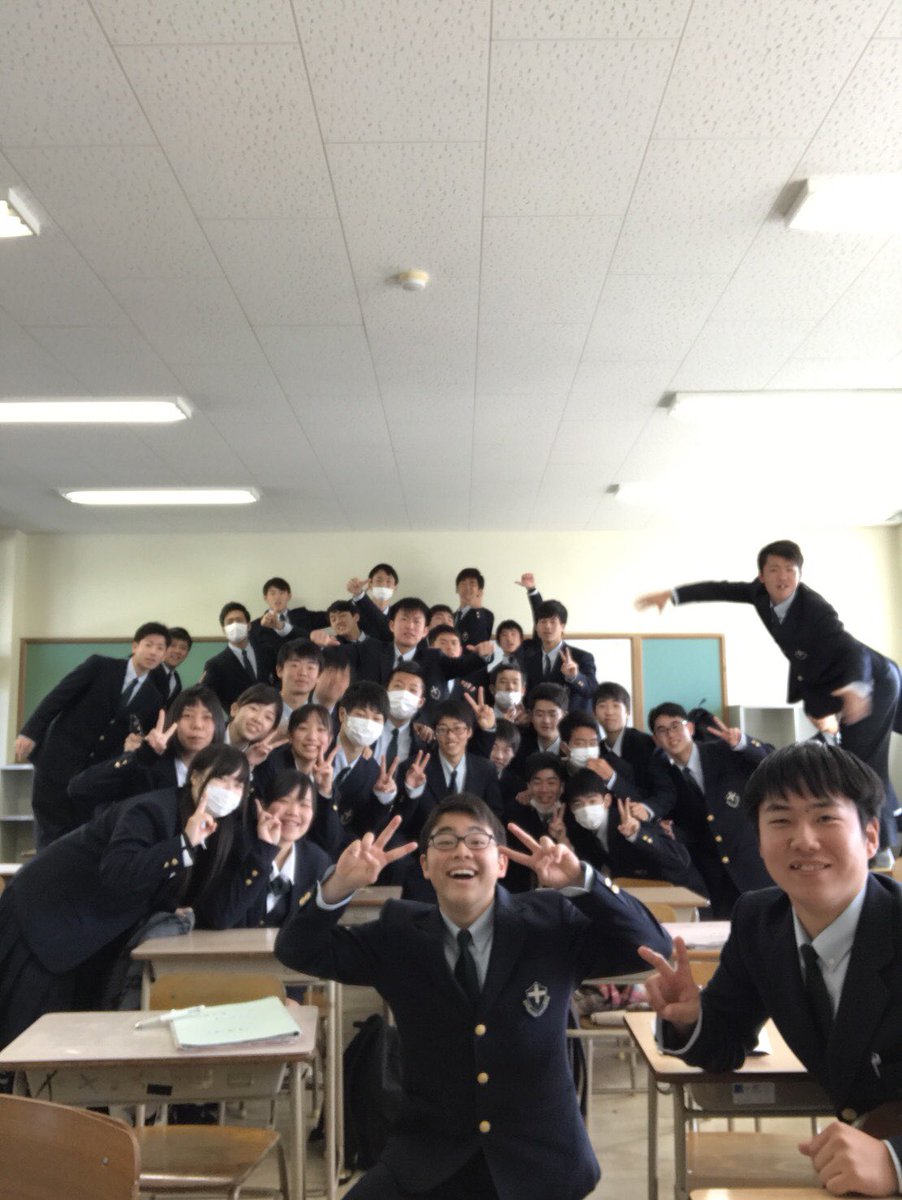 kyyyokun0919's tweet photo. めちゃくちゃ濃ゆい3年間でした！
土木科に入ってめっちゃ最高な仲間に出会えた
一生の宝物となった高校生活ありがとう
土木科最高、延工最高‼︎ https://t.co/CAVu4sIzon