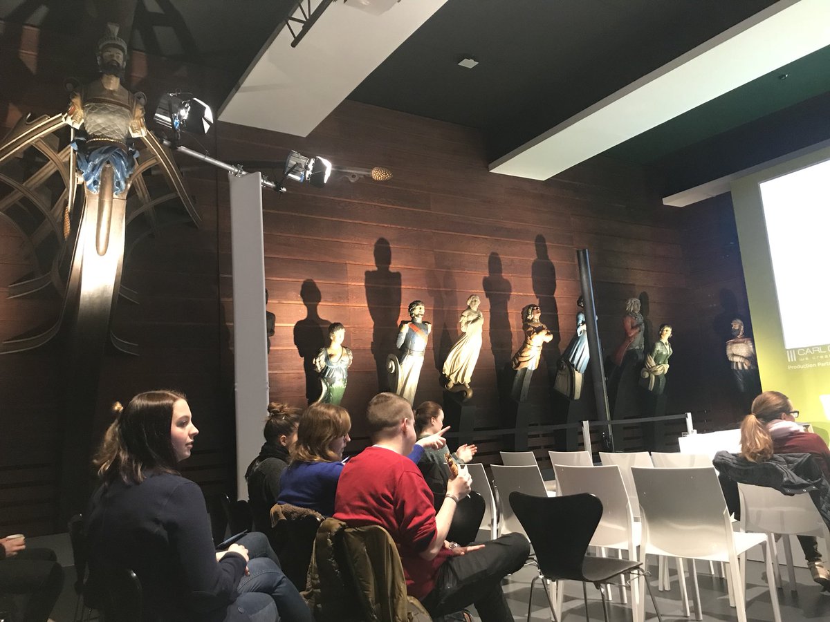 Heute erster Tag auf der #smwhh18, Location gefällt schonmal, auf die gerüchteweise auftretenden berghainischen Verhältnisse beim Einlass bin ich auch schon gespannt