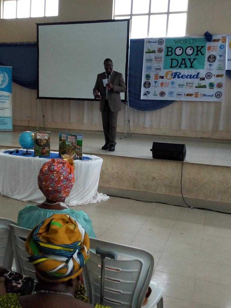 ireadnetwork's tweet photo. Books help profer solutions to life problems #ireadnetwork #SMWlagos #WorldBookday2018 https://t.co/BT69sSObY8