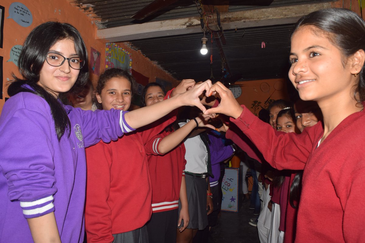 LancersSchool's tweet photo. MYP students Action Team organized a community service for the underprivileged children of #AngelHive. Our students had an enriching experience. We work with a mission to enable Lancerians to become ethical and compassionate citizens #LancersInternationalSchool #IBSchool #Gurgaon https://t.co/yH7k1fyaeb
