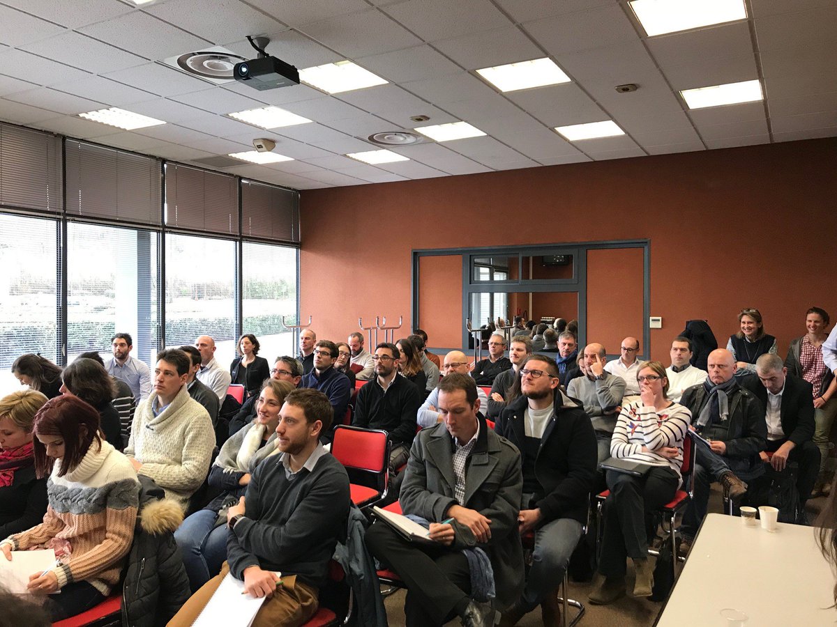 CCI47's tweet photo. En direct de la rencontre #EconomieCirculaire : 50 chefs d’entreprise du 47 échangent sur la valorisation des (bio)déchets et coproduits agroalimentaires. Événement @CCI47, en partenariat avec #GascogneEnvironnement, @Agropole #Valorizon, avec le soutien @ademe @CCINleAquitaine https://t.co/r8iyyR2PAk