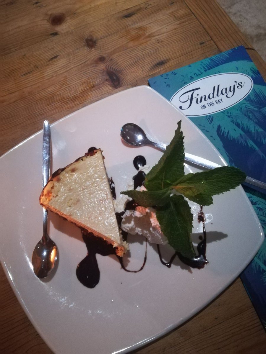 fork_n_knife1's tweet photo. The best cheesecake EVER.. Bongi's famous cheesecake at Findlays on the Bay.
https://t.co/SoOBzVWXid https://t.co/aHec8bAvlY
