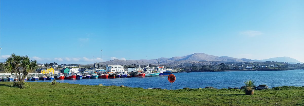 Cianmurphy89's tweet photo. Current weather in Castletownbere, West Cork! #sunshine #PintBottleWeather #AnyoneSeenEmma  @JOEdotie @RyanTubridyShow https://t.co/WIW8qEiIvp