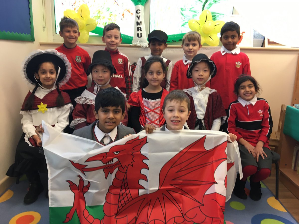 StmikesPrep's tweet photo. Dydd GwΕ·l Dewi Sant Hapus! #stmy2 #StDavidsDay https://t.co/c3qrk9aJ4z
