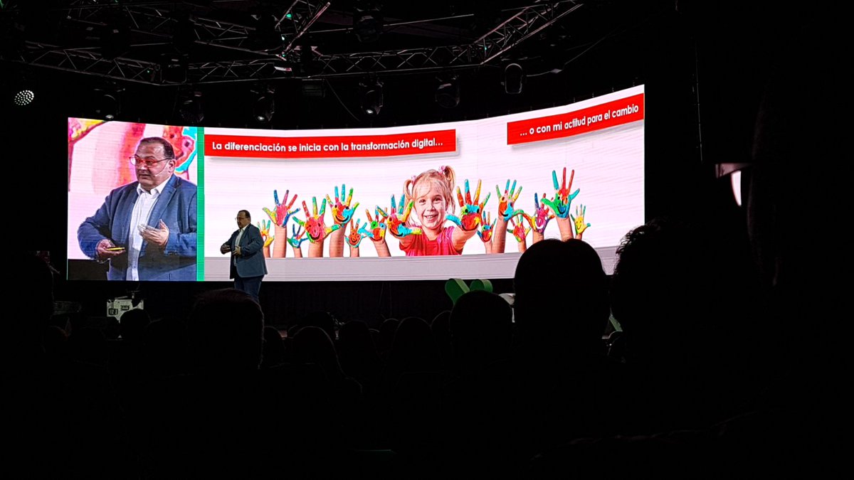 izquierdomotter's tweet photo. Antonio Izquierdo de @izquierdomotter en #anfixConnect explicando los modelos de negocio de la asesoria del futuro https://t.co/rOivRzXkEf
