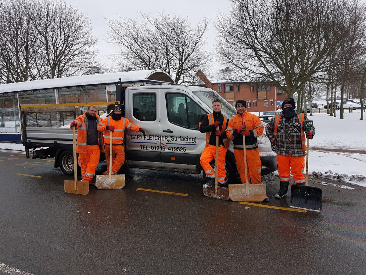 Gary Fletcher Surfacing from Dronfield - superheroes of today. Truly amazing gesture and we’re so grateful bit.ly/2HWjzoi @ZoeLintinCRH <a href="/lynngandrews/">Lynn Andrews</a> <a href="/D_Times/">Derbyshire Times</a> @PeakFM <a href="/BBCSheffield/">BBC Sheffield</a> @hallamfmnews <a href="/SheffieldStar/">The Star, Sheffield</a> @Spireradioches <a href="/SimonTowers1/">Simon Towers</a> <a href="/qazitory/">★ Jennifer Z. Carter ★</a> <a href="/ChrisTann2015/">Chris Tann</a>