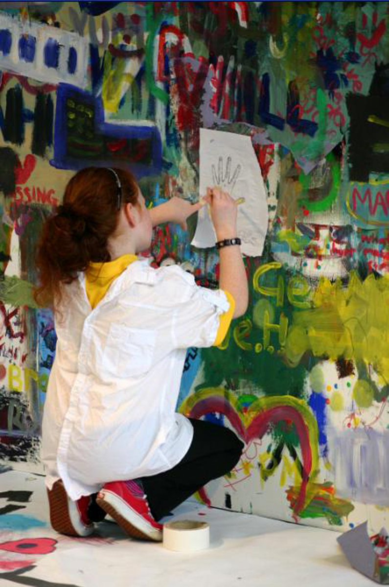PlatformGlasgow's tweet photo. We have some very exciting news about our #cashback4creativity programme which will take place over the Easter break. If you are aged 13 - 17, living in Easterhouse with a passion for all things creative then get involved by emailing james@platform-online.co.uk @CreativeScots https://t.co/NdCIdGvlXQ