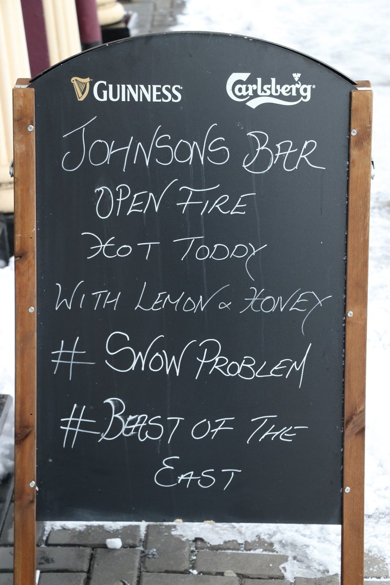 TTNewbridge's tweet image. #SnowProblem in @JohnsonsBar yesterday .... #sneachta in #DroicheadNua / #Newbridge

No #BeastoftheEast problems here!

#OpenFire 
Níl aon tinteán mar .......