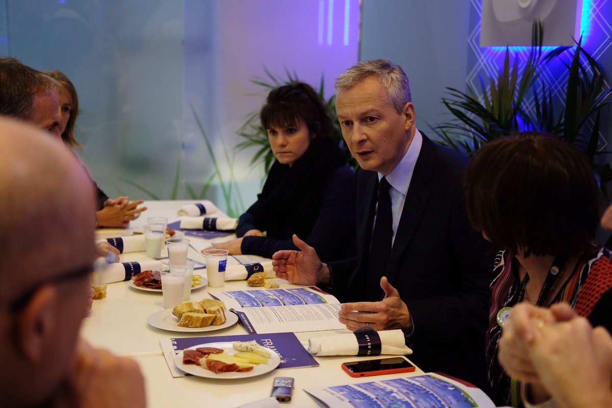 BrunoLeMaire's tweet photo. 💬 @cniel, @Interbev_fr, @inaporc ... Je tiens comme chaque année à aller échanger avec toutes les filières professionnelles. 

Nous défendons une #agriculture de qualité, compétitive et exportatrice ! #SIA2018 https://t.co/Qvl2mZ6Lfs