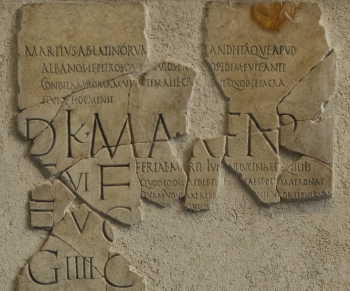 antigua_roma's tweet photo. #Hoy comienza el mes de marzo, llamado así en honor del dios Marte. En los orígenes del calendario romano, marzo fue el primer mes del año. https://t.co/bkXmfZluIE