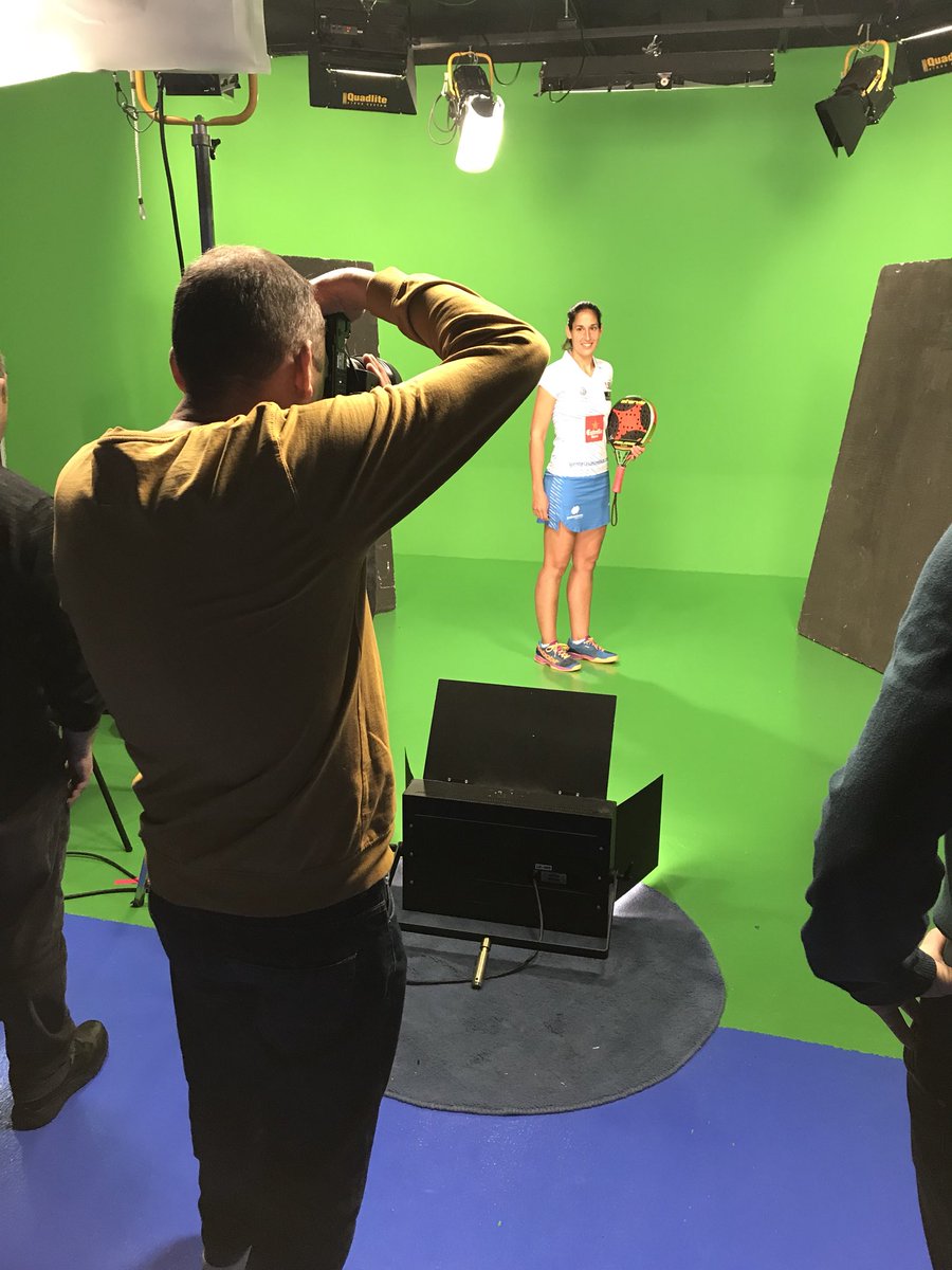 MapiSAlayeto's tweet photo. Hoy ha tocado fotos para @WorldPadelTour! Con ganas de volver a competir!! En nada comienza el espectáculo!! 🎾🎾 https://t.co/hUElR9Jzlu