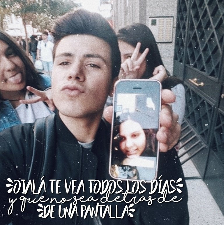 edmyidol_'s tweet photo. La primera foto que nos hicimos ese 21 de abril de 2017 casi 1 año de esto... 😭 @EdMartinOficial https://t.co/8uRCbQi8V7