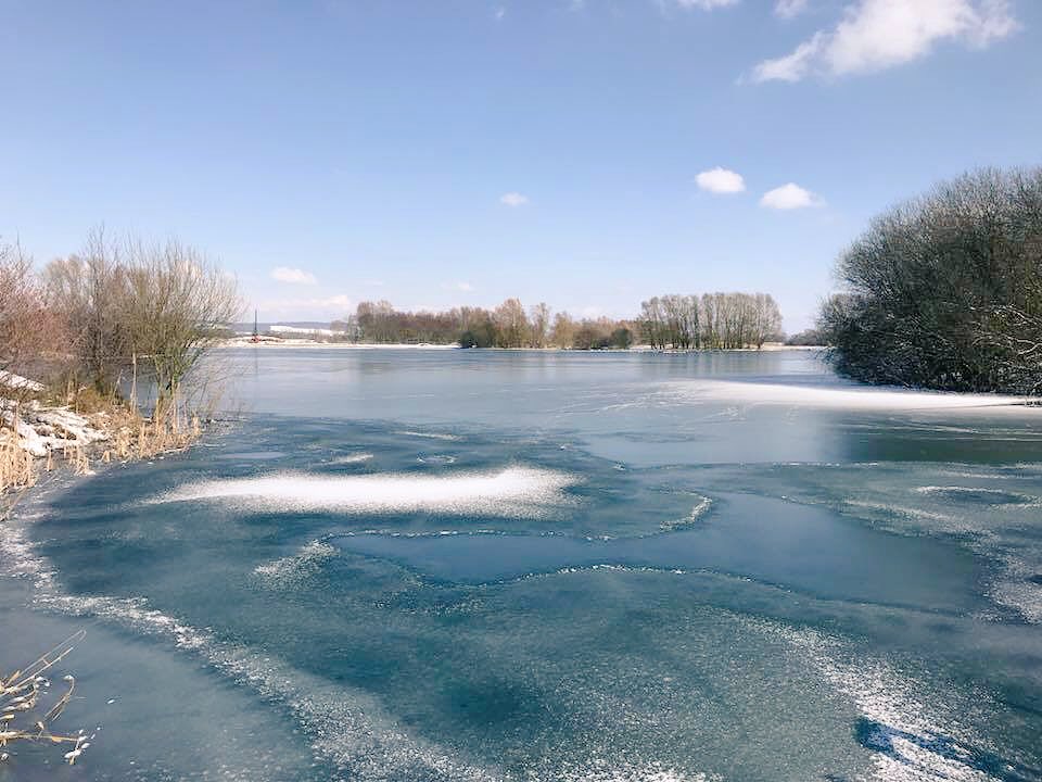 There’s been some beautiful wintery scenes around the country park these last few days thanks to #TheBeastFromTheEast. Got a photo? Tag us <a href="/Conningbrook/">Conningbrook Lakes</a>