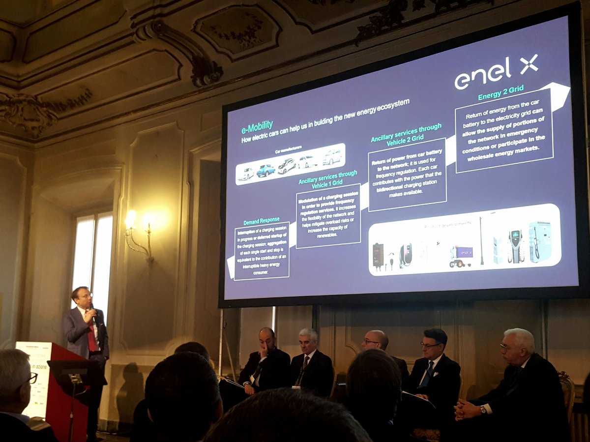 marco_melato's tweet photo. Vehicle 2 grid in 4 steps: the Vision of Enel X about #emobility by Francesco Venturini @EnelGroup. @AgiciSrl #utilities2018 #v2g #EnergyTransition https://t.co/ZoBfOv8MAN