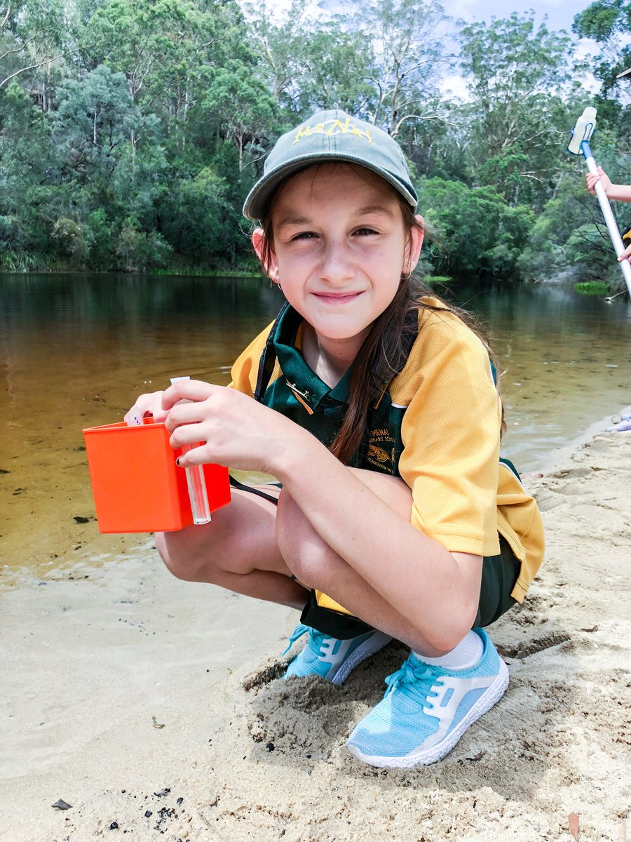 GeorgesRiverEEC's tweet photo. The Stage 3 students from Menai High GAT program spent today engaging in issues surrounding water and the shaping of sustainable futures. Georges River provided the perfect comparison sites in both Chipping Norton lake and Simmos beach. #GeorgesRiverEEC #EZEC Menai High School https://t.co/pd4HbubbUQ