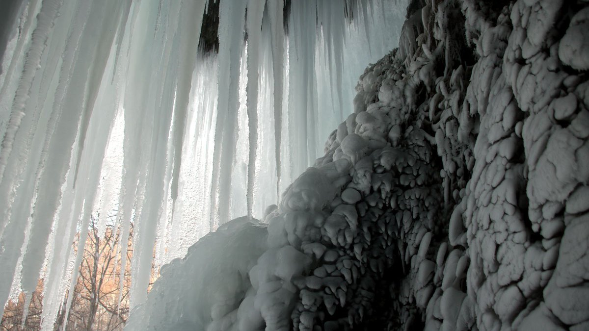 BExplo_de's tweet photo. Ice Age in the #AlbExploratory: #FrozenWaterfall #BadUrach #UracherWasserfall #SchwaebischeAlb
Good to leave the warm office from time to time. (^ALB) https://t.co/oUHbK7aDr6