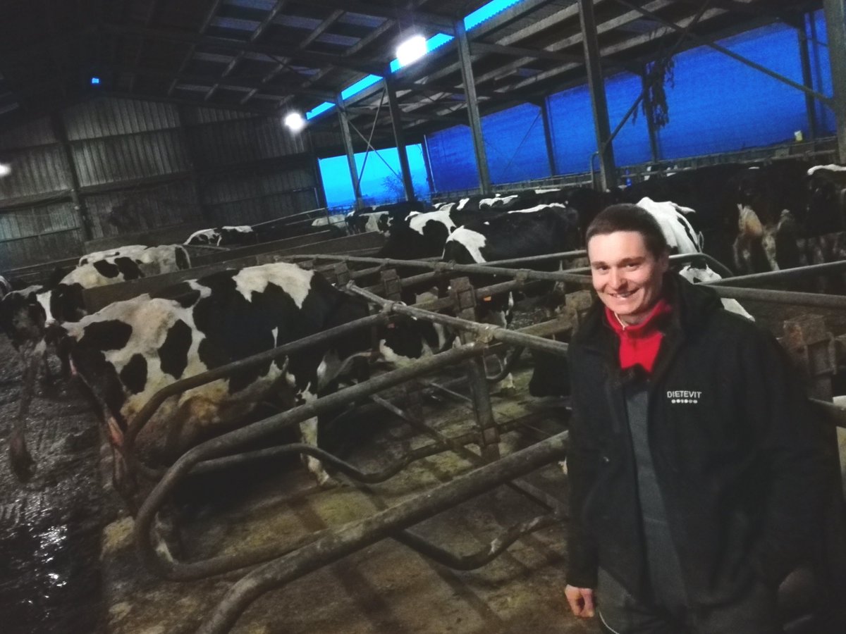 icimaine's tweet photo. Portait d'agriculteur; Alex, "le retour aux sources" https://t.co/dG5Je70pq5
#Sarthe #SIA2018 https://t.co/V8AxU08Ckc