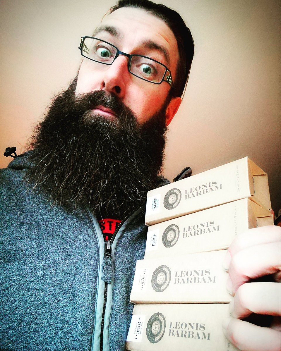 Our scout , reppin' <a href="/LeonisBarbam/">𝐋𝐞𝐨𝐧𝐢𝐬 𝐁𝐚𝐫𝐛𝐚𝐦</a>  ... Best beardproducts around!!!