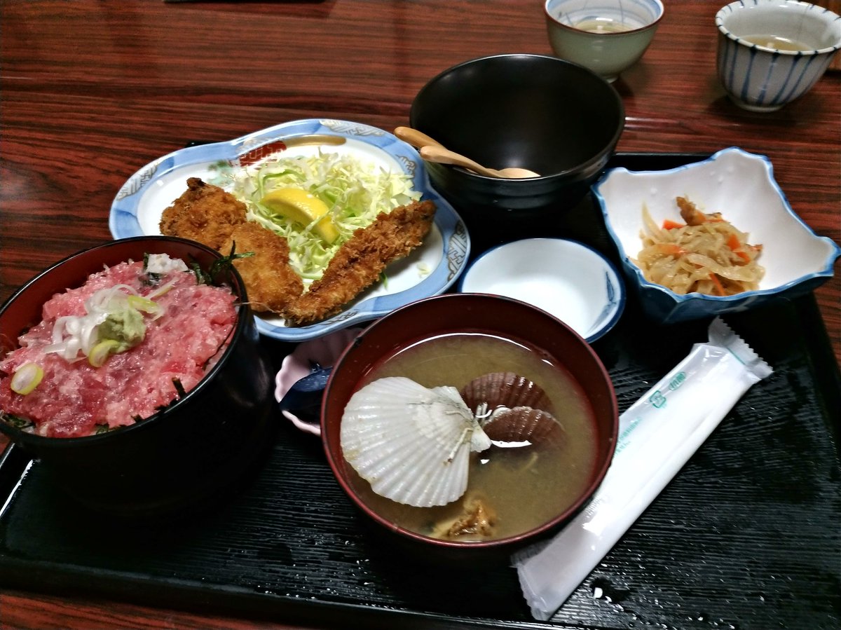 きしま على تويتر 今日は奥さんが飲み会かつ 保育園の用事で午後休したので 晩御飯は外食 子供たちのリクエストにより いつものところ 今日の味噌汁はホタテ稚貝で四歳児大喜び 全部取られました たまにはフライじゃ無くてもと 思うが好きらしい かねひこ きしま على تويتر 今日は奥さんが飲み会かつ 保育園の用事で午後休したので 晩御飯は外食 子供たちのリクエストにより いつものところ 今日の味噌汁はホタテ稚貝で四歳児大喜び 全部取られました たまにはフライじゃ無くてもと 思うが好きらしい かねひこ