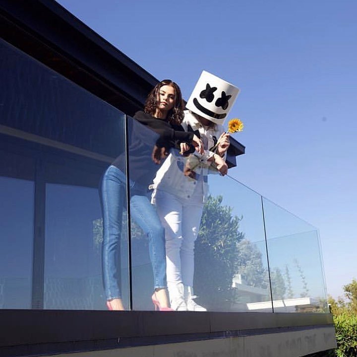 _selenagomezecu's tweet photo. I’ve been running through the jungle to get to you. @marshmellomusic Instagram

@selenagomez #BadLiar #BestMusicVideo #iHeartAwards https://t.co/rPArpuufwR