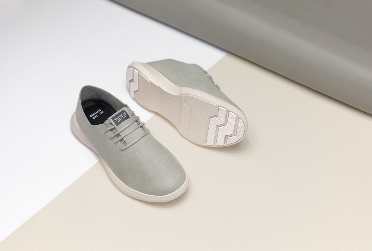 Muroexe's tweet image. Presentamos Materia Scale &amp;gt; nueva colección de nuestra silueta más elegante.
Cortes rectos en microfibra envolvente y colores hipnóticos para completar tu look esta primavera. 
👉 es.muroexe.com/collections/za…
¿Puedes elegir solo unas? 👟