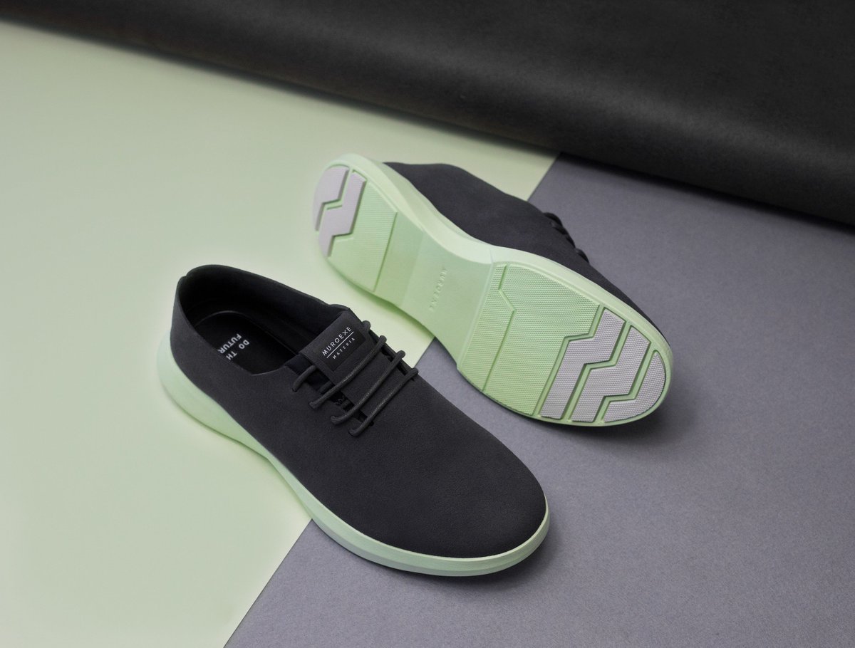 Muroexe's tweet image. Presentamos Materia Scale &amp;gt; nueva colección de nuestra silueta más elegante.
Cortes rectos en microfibra envolvente y colores hipnóticos para completar tu look esta primavera. 
👉 es.muroexe.com/collections/za…
¿Puedes elegir solo unas? 👟