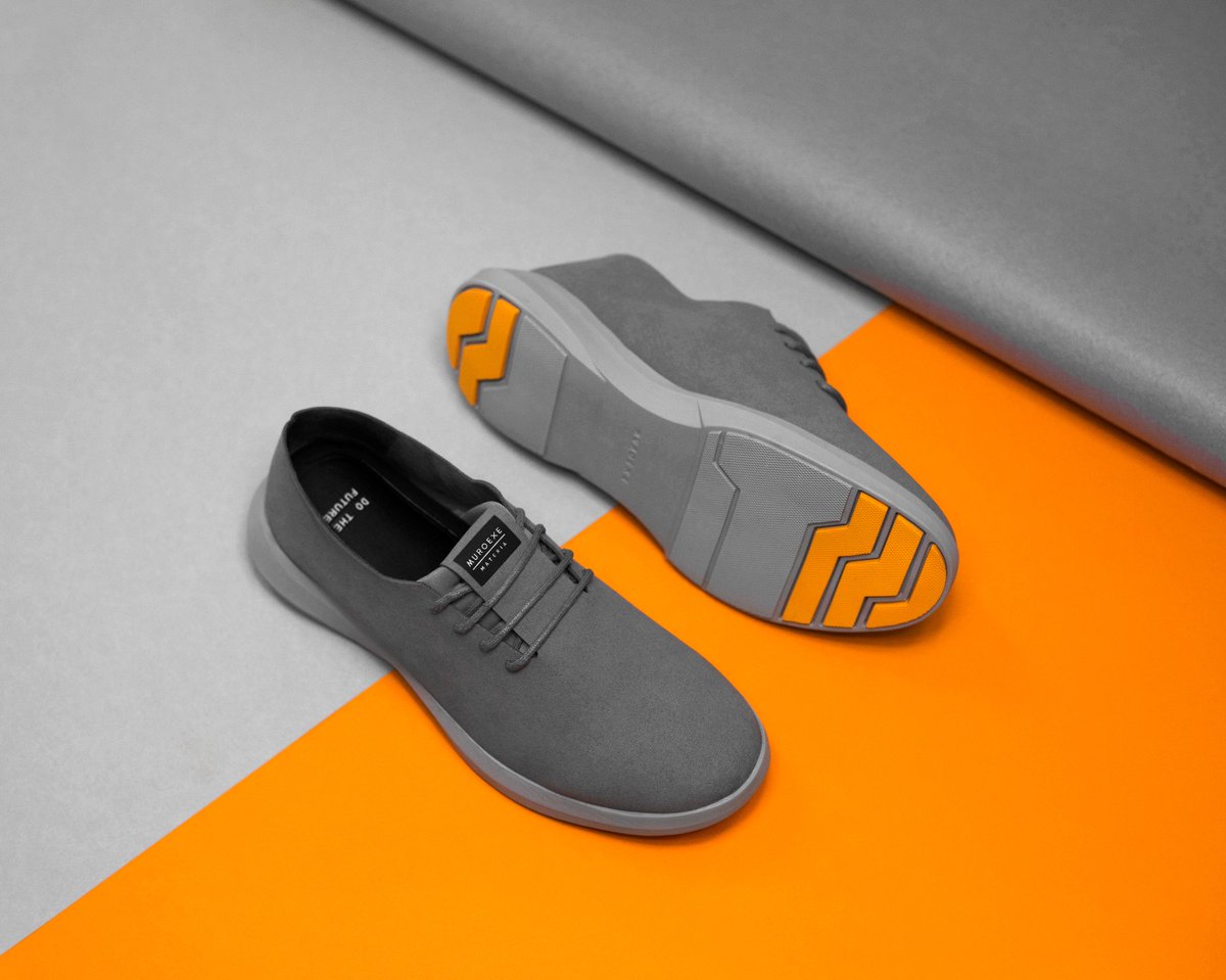 Muroexe's tweet image. Presentamos Materia Scale &amp;gt; nueva colección de nuestra silueta más elegante.
Cortes rectos en microfibra envolvente y colores hipnóticos para completar tu look esta primavera. 
👉 es.muroexe.com/collections/za…
¿Puedes elegir solo unas? 👟