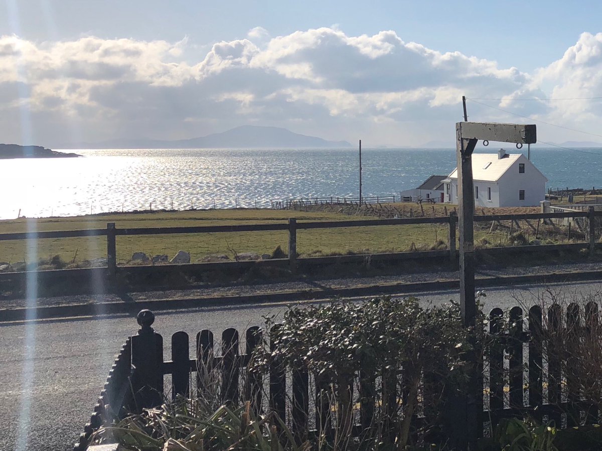 Weather still beautiful, if chilly, on Achill Island. Waiting to see what will happen if the Beast from the East and Storm Emma both come to call on us! #StormEmma #BeastFromTheEast #AchillIsland #Dooagh